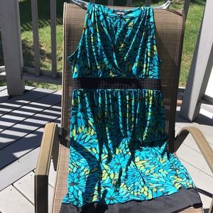 Apt 9 Size Large stretchy Flowy dress